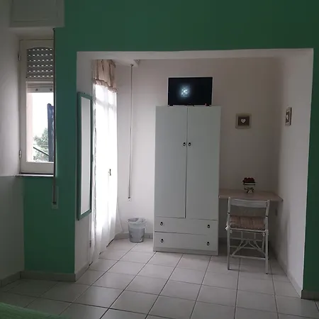 Alojamento de Acomodação e Pequeno-almoço Il Melangolo SantʼAntìoco